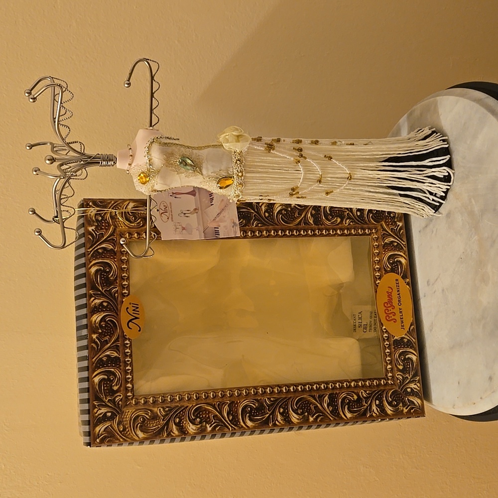 NIB S.S. Sarna elegant lady jewelry organizer Nini - Picture 4 of 7